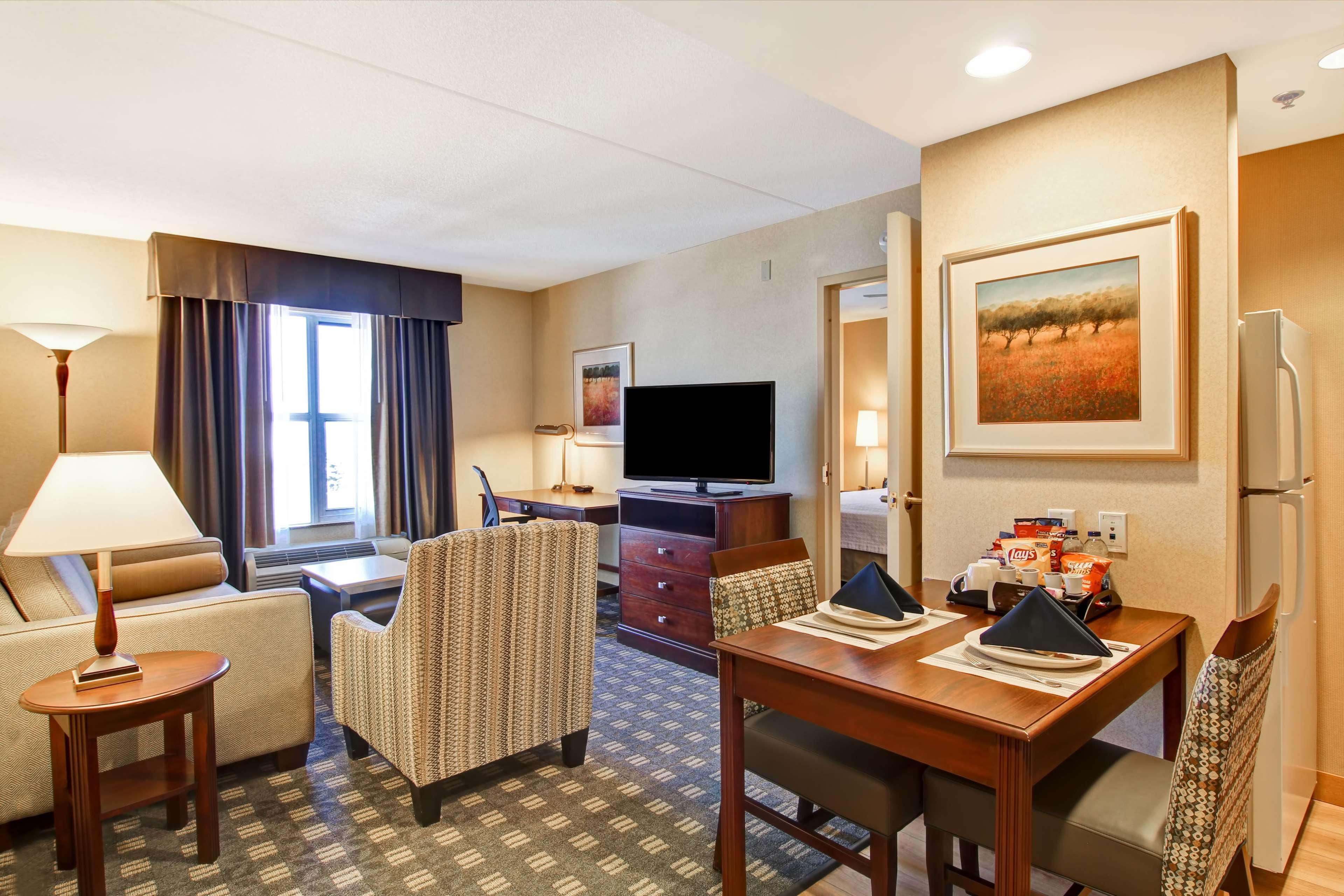 Homewood Suites By Hilton Toronto-Mississauga Exterior photo
